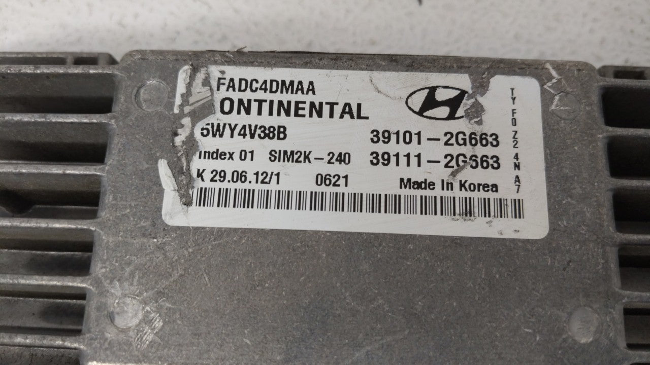 2011-2014 Hyundai Sonata PCM Engine Computer ECU ECM PCU OEM P/N:39101-2G661 39111-2G661 Fits 2011 2012 2013 2014 OEM Used Auto Parts - Oemusedautoparts1.com