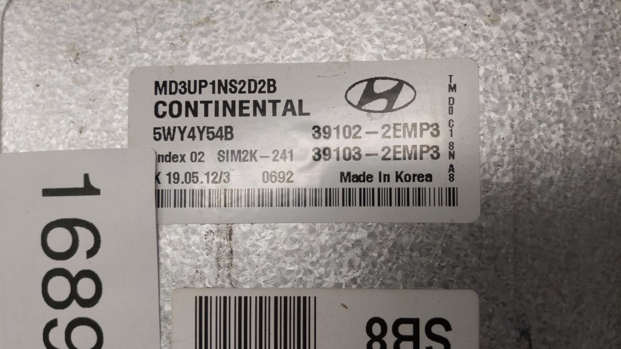 2011-2013 Hyundai Elantra PCM Engine Computer ECU ECM PCU OEM P/N:39102-2EMP2 39102-2EMP3 Fits 2011 2012 2013 OEM Used Auto Parts - Oemusedautoparts1.com