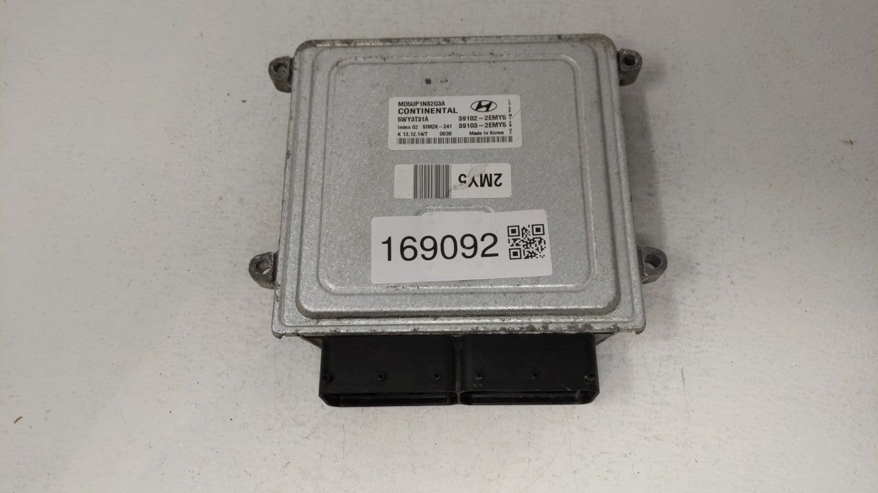 2015 Hyundai Elantra PCM Engine Computer ECU ECM PCU OEM P/N:39102-2EMY5 39103-2EMY5 Fits OEM Used Auto Parts - Oemusedautoparts1.com