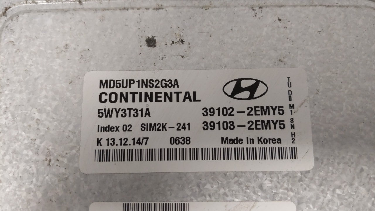 2015 Hyundai Elantra PCM Engine Computer ECU ECM PCU OEM P/N:39102-2EMY5 39103-2EMY5 Fits OEM Used Auto Parts - Oemusedautoparts1.com