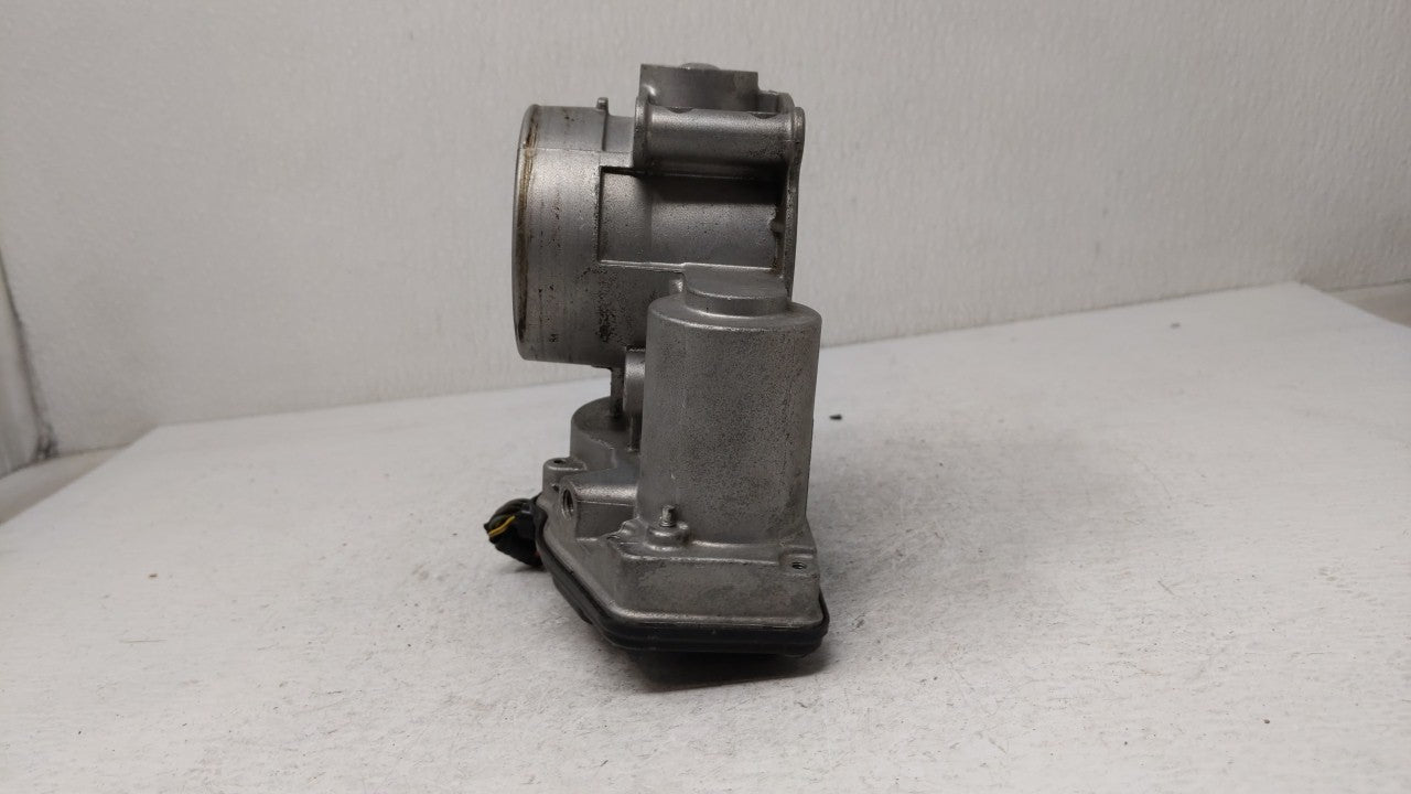 2013-2019 Ford Fusion Throttle Body P/N:DS7E-9F991-AF DS7E-9F991-AJ Fits 2013 2014 2015 2016 2017 2018 2019 2020 OEM Used Auto Parts - Oemusedautoparts1.com