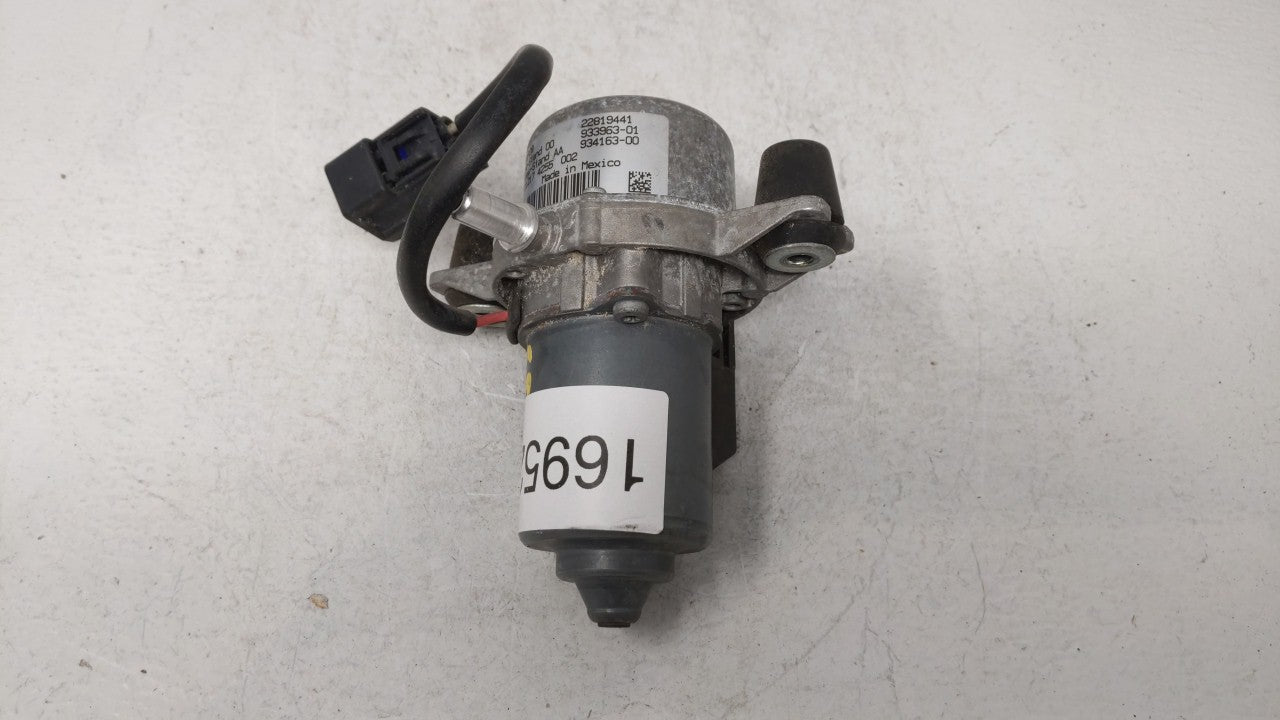 2012 Buick Enclave Air Injection Pump Smog - Oemusedautoparts1.com