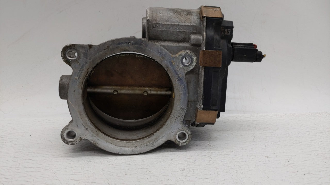 2015-2018 Chevrolet Tahoe Throttle Body P/N:12678224 12617792 Fits 2014 2015 2016 2017 2018 2019 OEM Used Auto Parts - Oemusedautoparts1.com