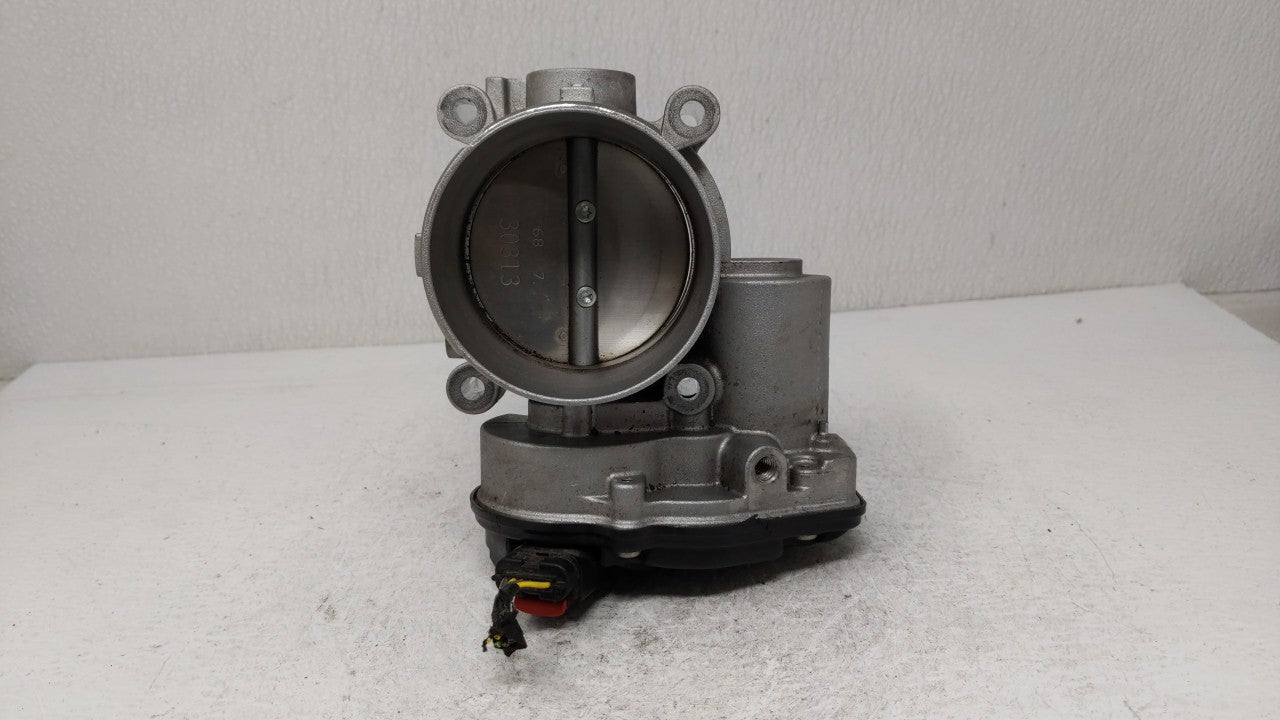 2011-2019 Ford Explorer Throttle Body P/N:AT4E-9F991-EL AT4E-9F991-EH Fits 2011 2012 2013 2014 2015 2016 2017 2018 2019 OEM Used Auto Parts - Oemusedautoparts1.com