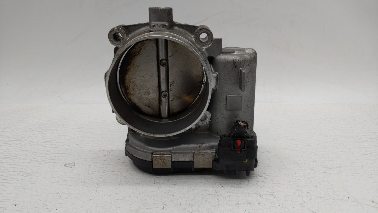 2011-2016 Chrysler Town & Country Throttle Body P/N:05184349AC 05184349AE Fits 2011 2012 2013 2014 2015 2016 2017 2018 2019 OEM Used Auto Parts - Oemusedautoparts1.com