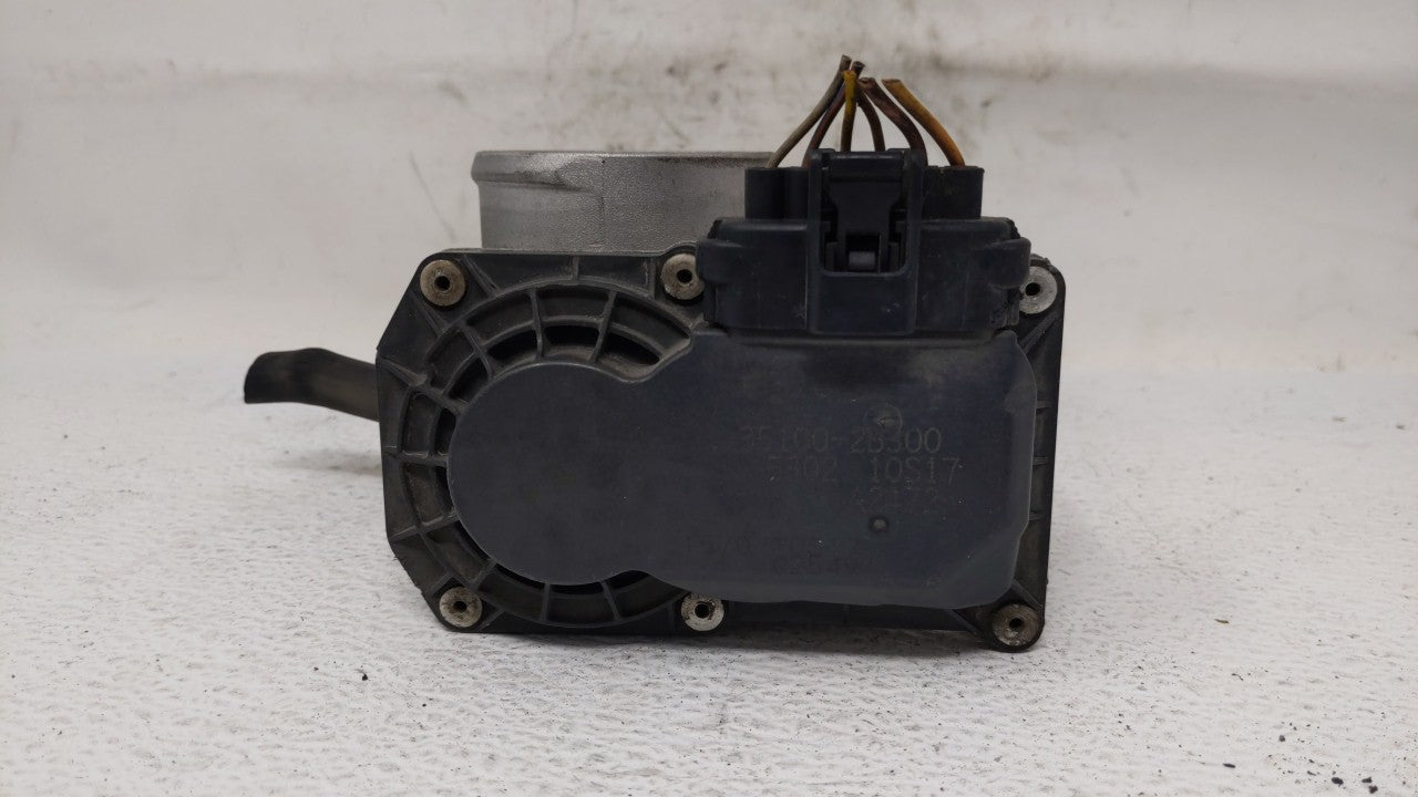 2012-2019 Kia Soul Throttle Body P/N:35100-2B300 Fits 2012 2013 2014 2015 2016 2017 2018 2019 OEM Used Auto Parts - Oemusedautoparts1.com