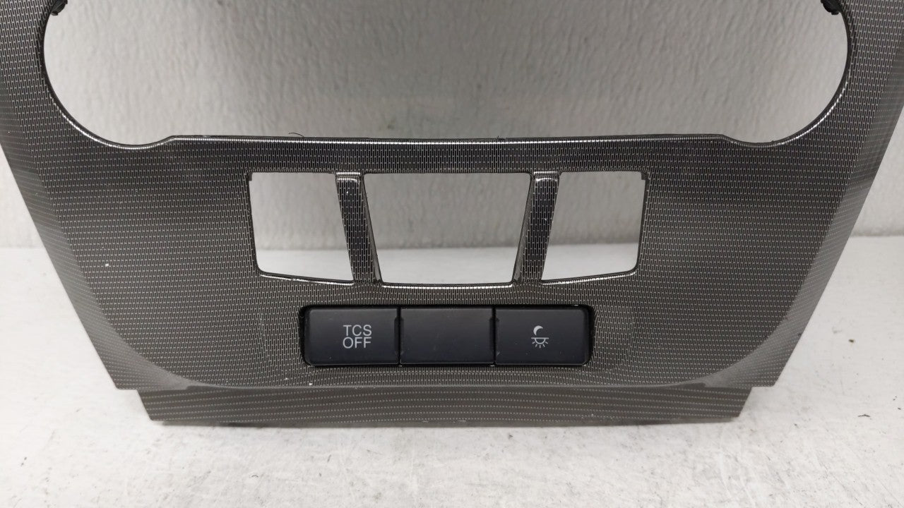 2010-2012 Ford Fusion Radio Control Panel - Oemusedautoparts1.com