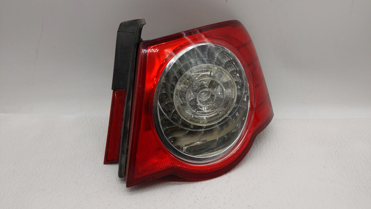 2010 Volkswagen Passat Tail Light Assembly Passenger Right OEM P/N:3C5.945.096J Fits 2008 2009 OEM Used Auto Parts - Oemusedautoparts1.com