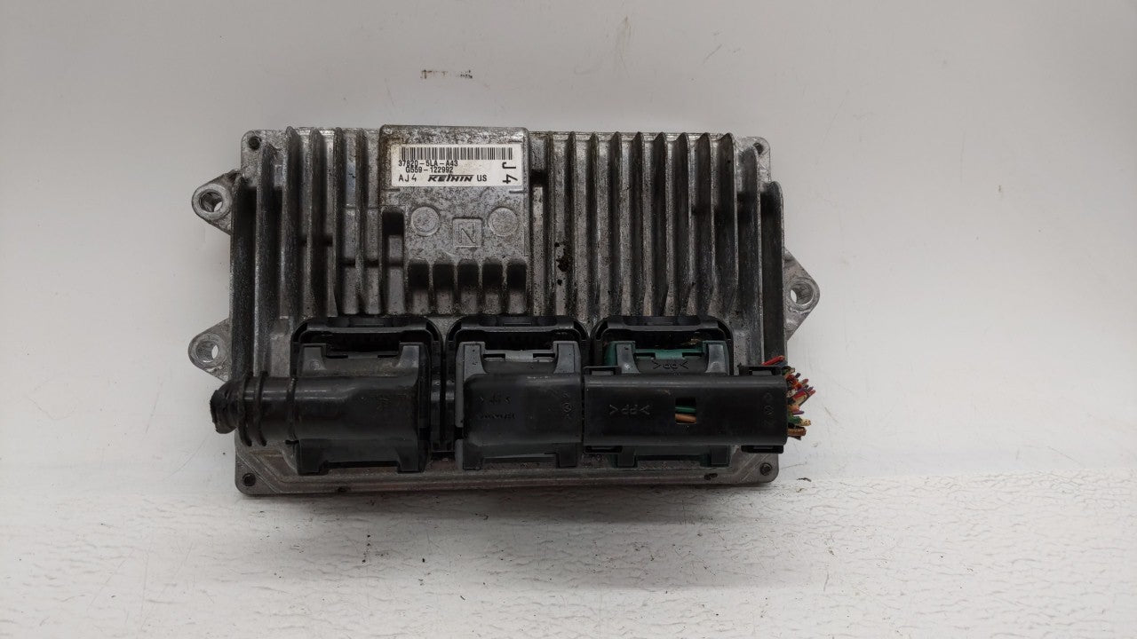 2015 Honda Cr-V PCM Engine Computer ECU ECM PCU OEM P/N:37820-5LA-A42 Fits OEM Used Auto Parts - Oemusedautoparts1.com