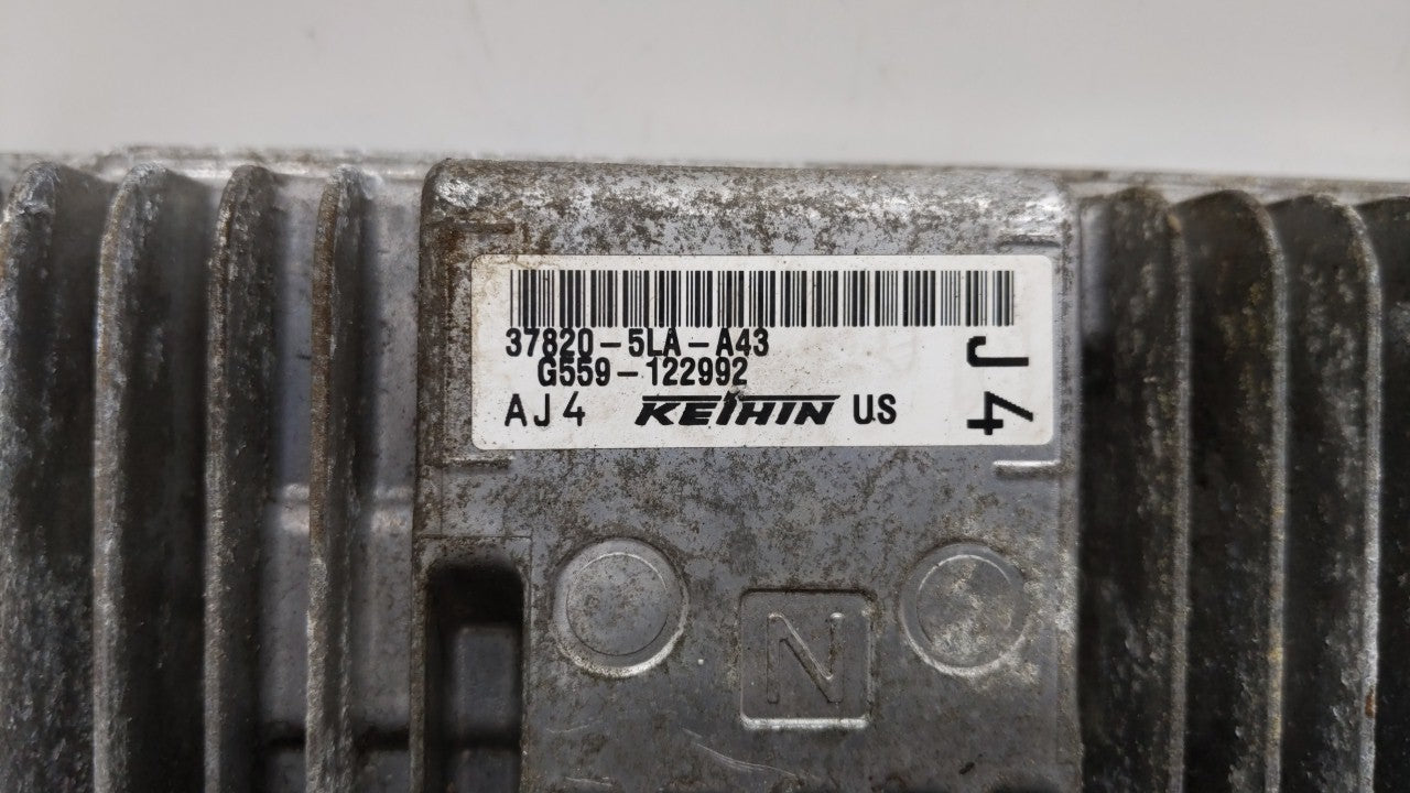 2015 Honda Cr-V PCM Engine Computer ECU ECM PCU OEM P/N:37820-5LA-A42 Fits OEM Used Auto Parts - Oemusedautoparts1.com