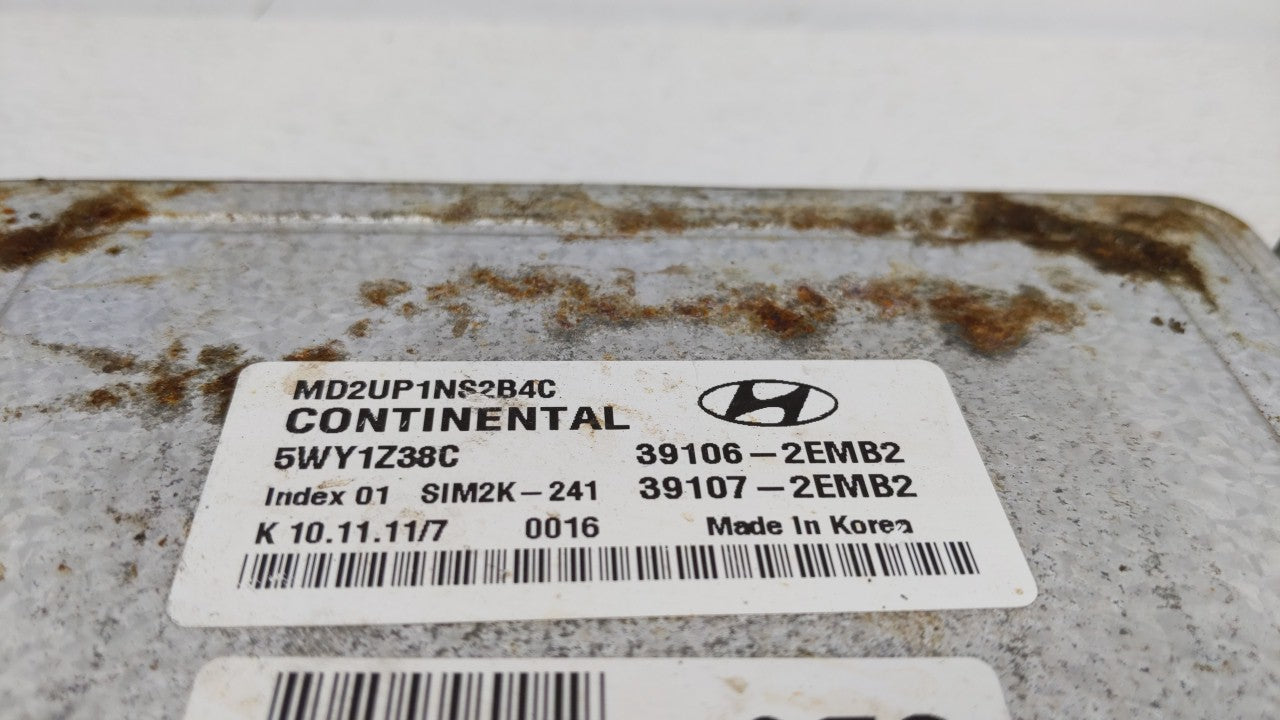 2011-2013 Hyundai Elantra PCM Engine Computer ECU ECM PCU OEM P/N:39102-2EMP2 39102-2EMP3 Fits 2011 2012 2013 OEM Used Auto Parts - Oemusedautoparts1.com