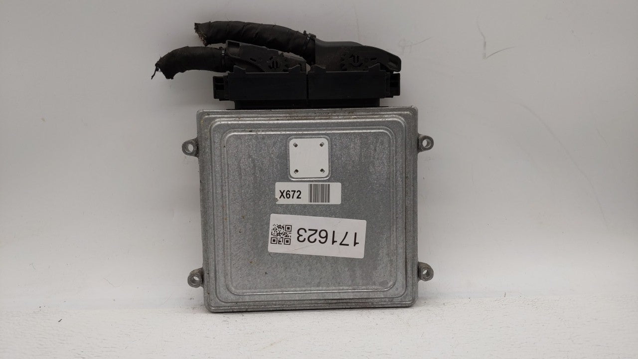 2011-2014 Hyundai Sonata PCM Engine Computer ECU ECM PCU OEM P/N:39101-2G672 39111-2G672 Fits 2011 2012 2013 2014 OEM Used Auto Parts - Oemusedautoparts1.com