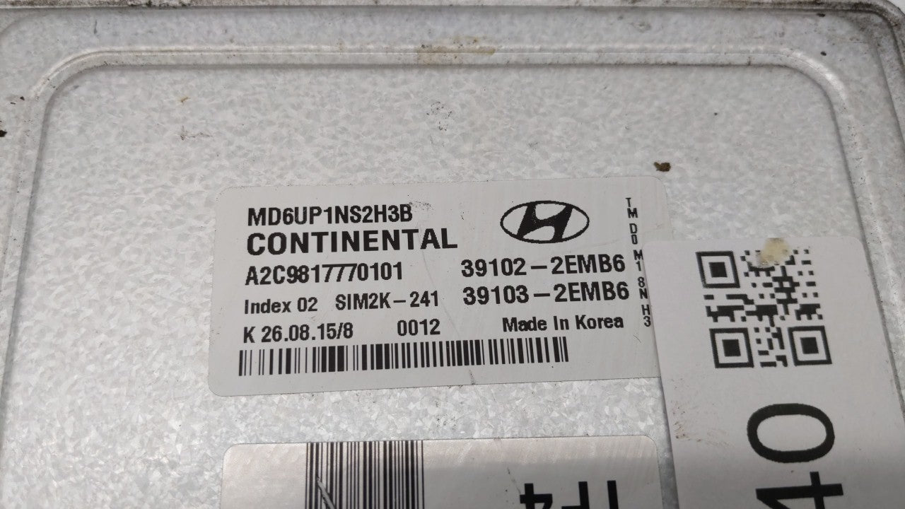 2014-2016 Hyundai Elantra PCM Engine Computer ECU ECM PCU OEM P/N:39102-2EMB6 39103-2EMB6 Fits 2014 2015 2016 OEM Used Auto Parts - Oemusedautoparts1.com