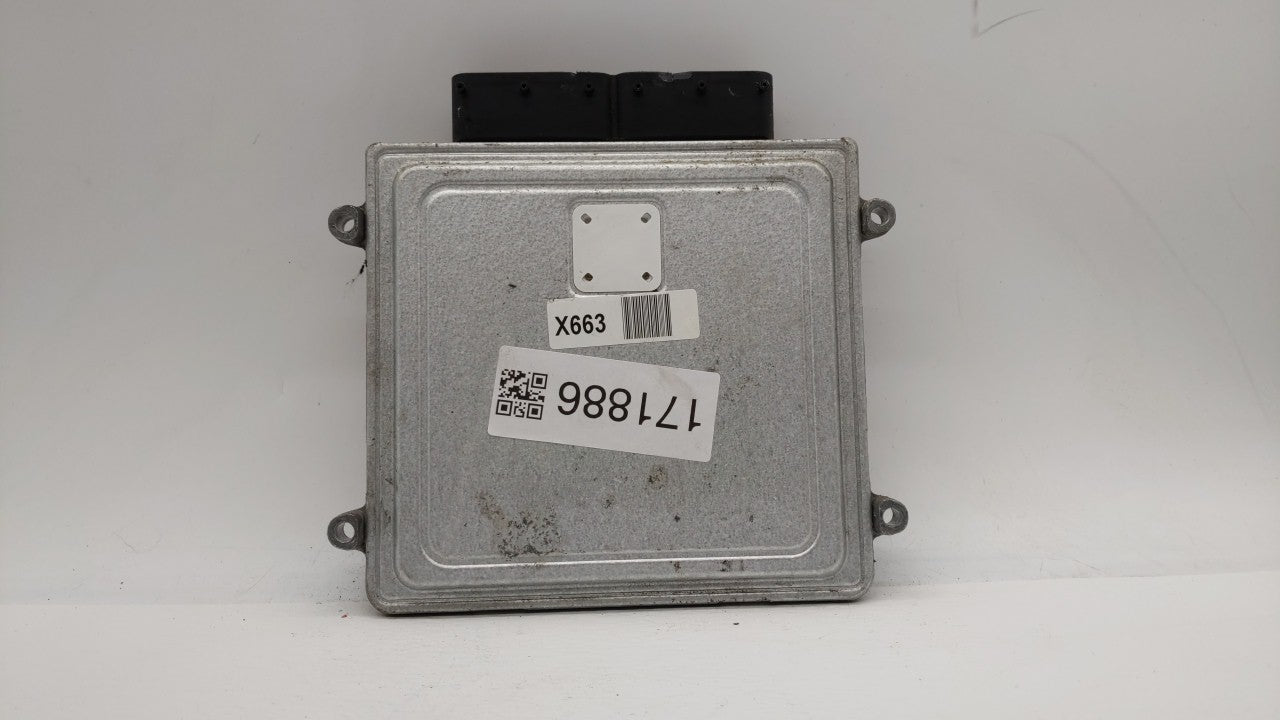 2011-2014 Hyundai Sonata PCM Engine Computer ECU ECM PCU OEM P/N:39101-2G672 39111-2G672 Fits 2011 2012 2013 2014 OEM Used Auto Parts - Oemusedautoparts1.com