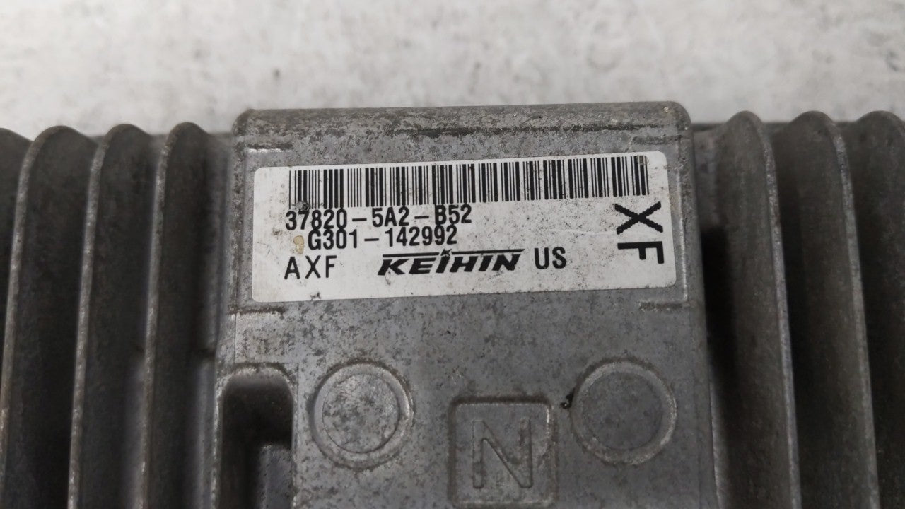 2014 Honda Accord PCM Engine Computer ECU ECM PCU OEM P/N:37820-5A2-B52 37820-5A2-B51 Fits OEM Used Auto Parts - Oemusedautoparts1.com