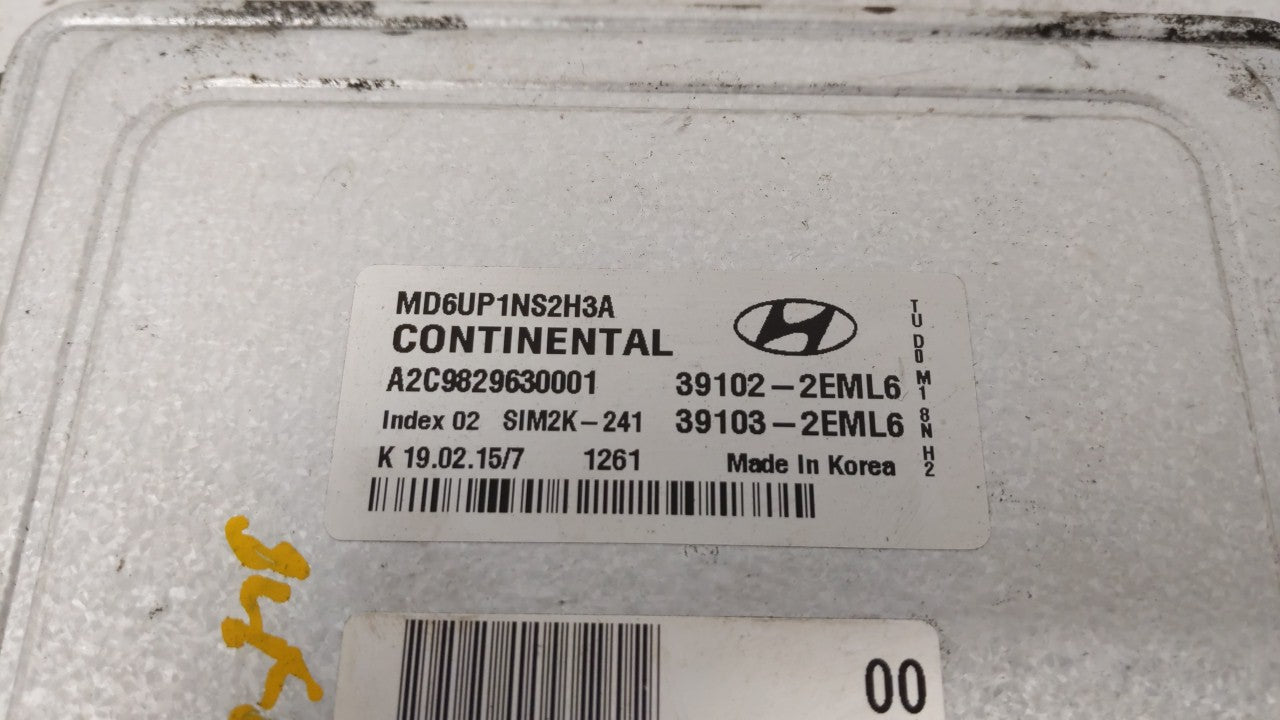 2014-2016 Hyundai Elantra PCM Engine Computer ECU ECM PCU OEM P/N:39133-2EGE0 39102-2EML6 Fits 2014 2015 2016 OEM Used Auto Parts - Oemusedautoparts1.com