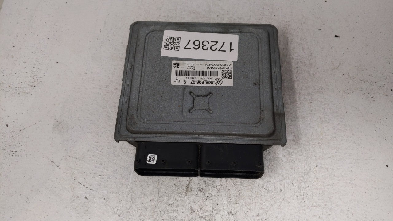 2015 Volkswagen Passat PCM Engine Computer ECU ECM PCU OEM P/N:06K 906 071 K Fits OEM Used Auto Parts - Oemusedautoparts1.com