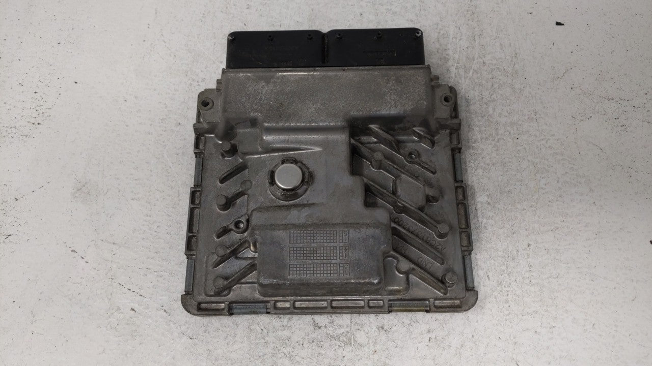 2015 Volkswagen Passat PCM Engine Computer ECU ECM PCU OEM P/N:06K 906 071 K Fits OEM Used Auto Parts - Oemusedautoparts1.com