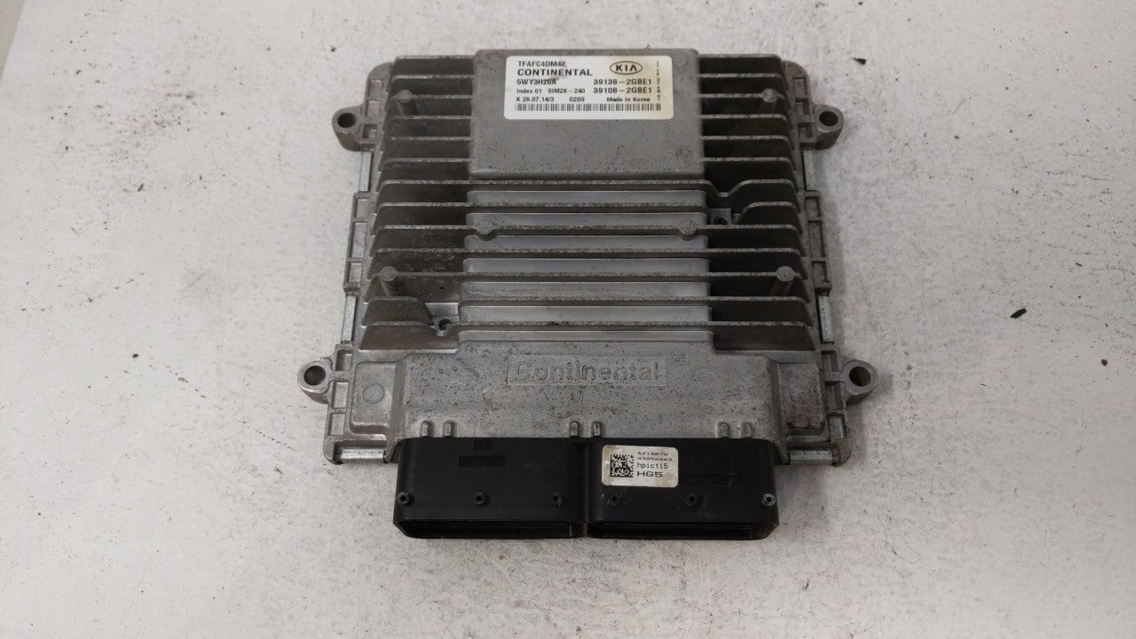 2014-2015 Kia Optima PCM Engine Computer ECU ECM PCU OEM P/N:391082GBE1 391082GBE0 Fits 2014 2015 OEM Used Auto Parts - Oemusedautoparts1.com