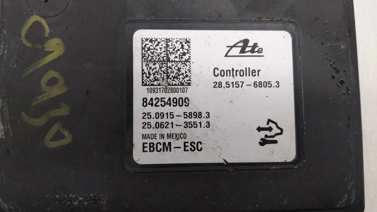 2018-2019 Chevrolet Equinox ABS Pump Control Module Replacement P/N:84342052 84342055 Fits 2018 2019 OEM Used Auto Parts - Oemusedautoparts1.com