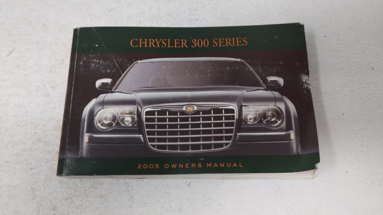 2005 Chrysler 300 Owners Manual Book Guide OEM Used Auto Parts - Oemusedautoparts1.com