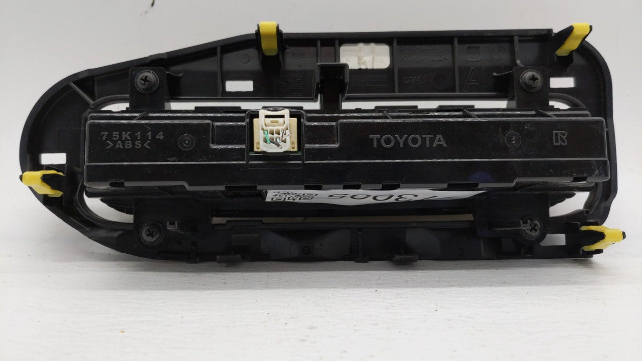 2017-2018 Toyota Corolla Climate Control Module Temperature AC/Heater Replacement P/N:55468-02060 Fits 2017 2018 OEM Used Auto Parts - Oemusedautoparts1.com