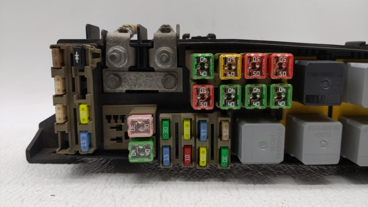 2005-2007 Ford Escape Fusebox Fuse Box Panel Relay Module Fits 2005 2006 2007 OEM Used Auto Parts - Oemusedautoparts1.com