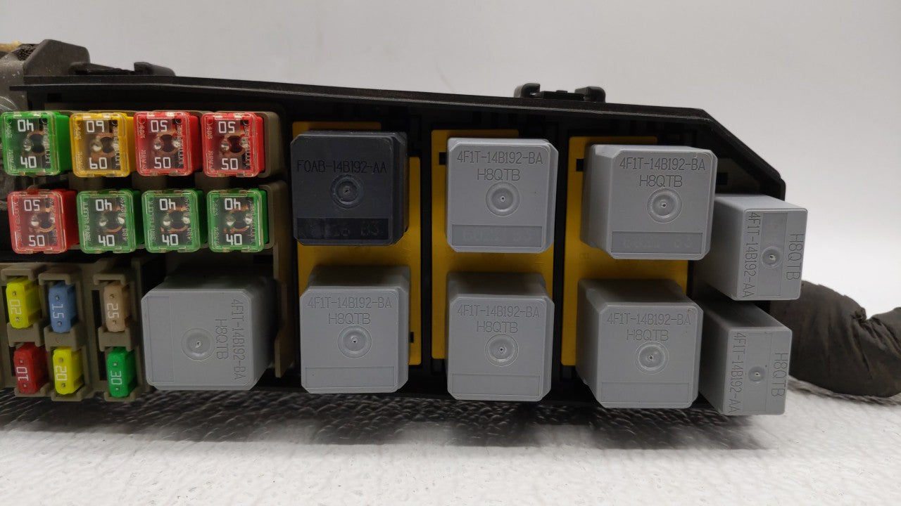 2005-2007 Ford Escape Fusebox Fuse Box Panel Relay Module Fits 2005 2006 2007 OEM Used Auto Parts - Oemusedautoparts1.com