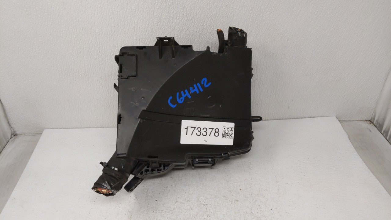 2011-2014 Hyundai Sonata Fusebox Fuse Box Panel Relay Module P/N:VS912003Q071MG VSQFHE2370F0175 Fits 2011 2012 2013 2014 OEM Used Auto Parts - Oemusedautoparts1.com