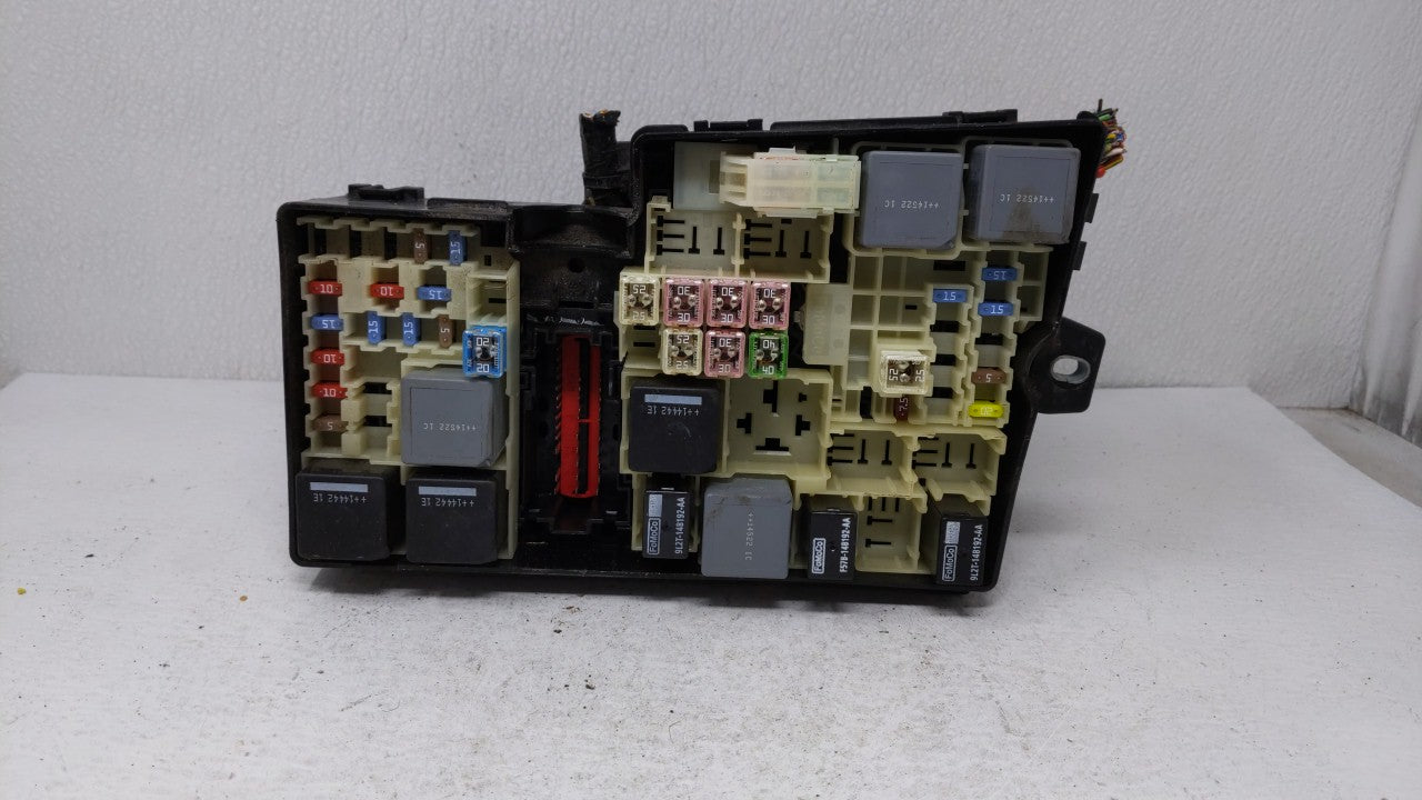 2015 Ford Focus Fusebox Fuse Box Panel Relay Module P/N:AV6T-14A142-AB Fits OEM Used Auto Parts - Oemusedautoparts1.com