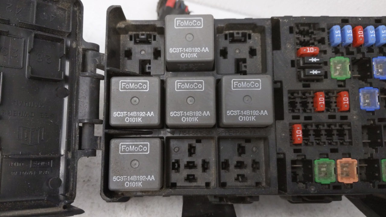 2010-2012 Ford Fusion Fusebox Fuse Box Panel Relay Module P/N:6E5T-14A003-AB BE5T-14290-E Fits 2010 2011 2012 OEM Used Auto Parts - Oemusedautoparts1.com