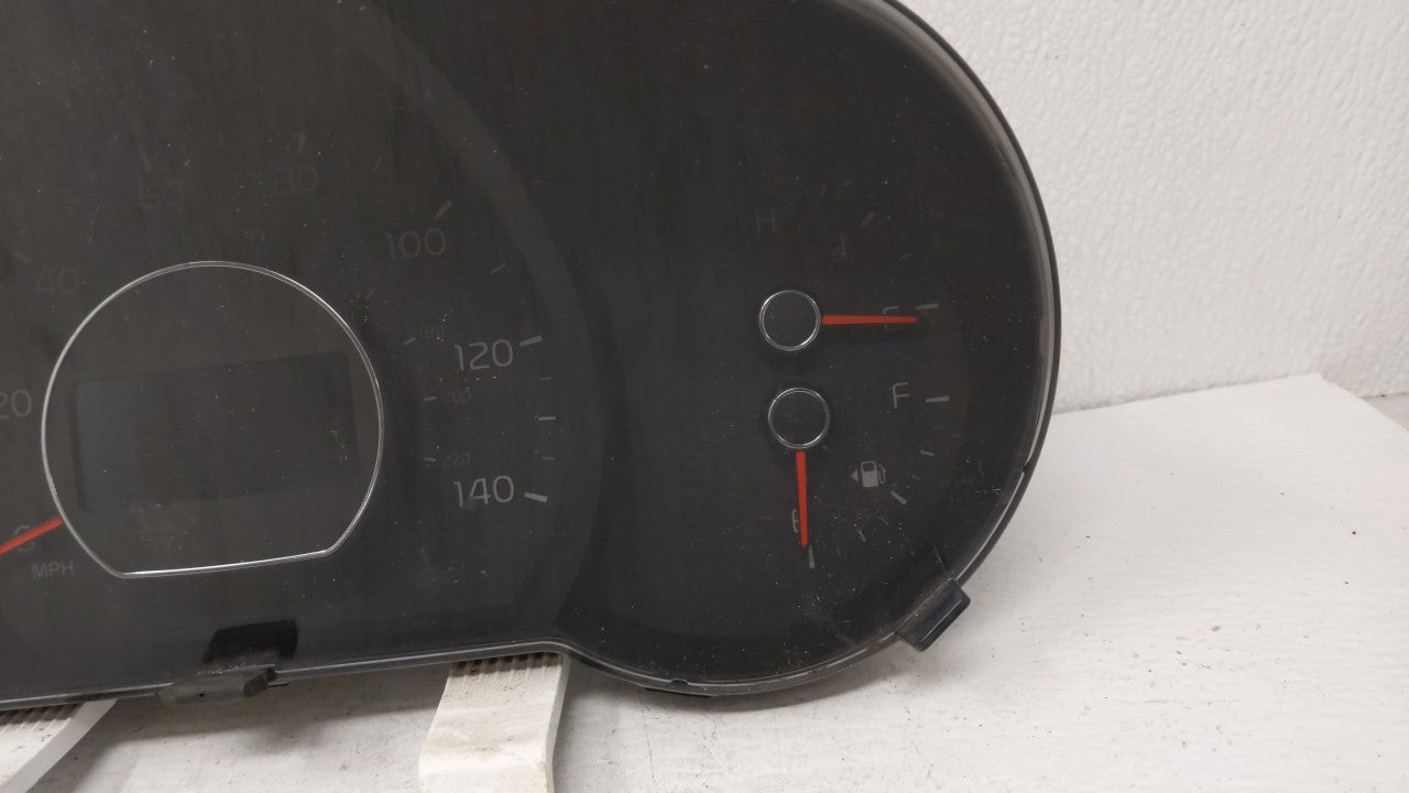 2014-2015 Kia Soul Instrument Cluster Speedometer Gauges P/N:94006-B2510 Fits 2014 2015 OEM Used Auto Parts - Oemusedautoparts1.com