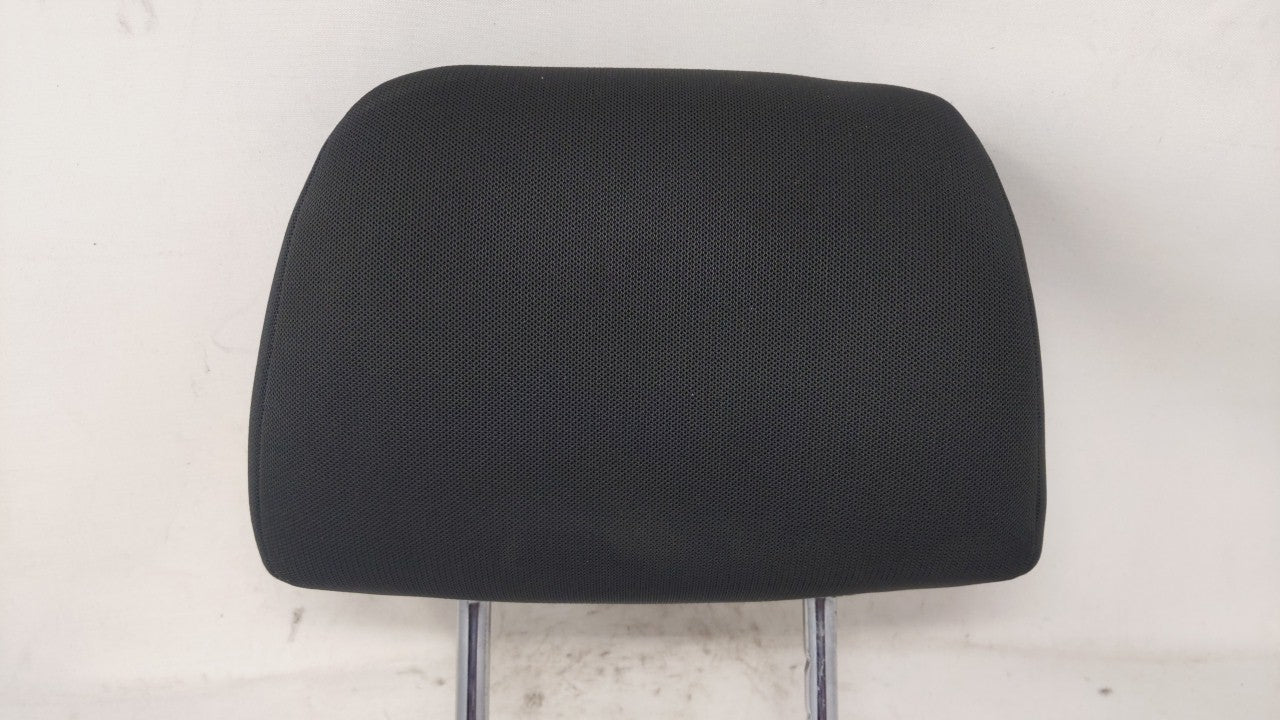 2007-2012 Kia Rondo Headrest Head Rest Front Driver Passenger Seat Fits 2007 2008 2009 2010 2011 2012 OEM Used Auto Parts - Oemusedautoparts1.com