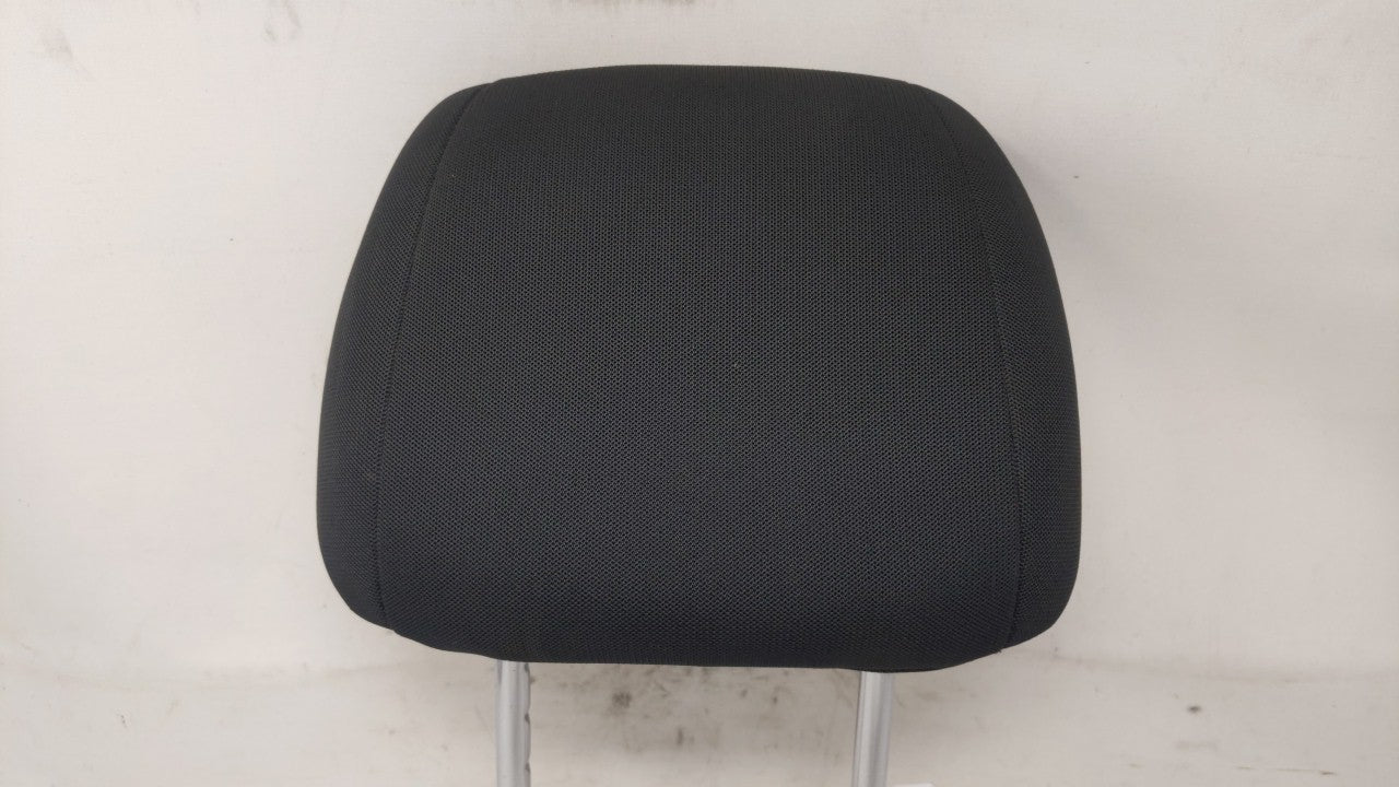 2007-2012 Kia Rondo Headrest Head Rest Front Driver Passenger Seat Fits 2007 2008 2009 2010 2011 2012 OEM Used Auto Parts - Oemusedautoparts1.com