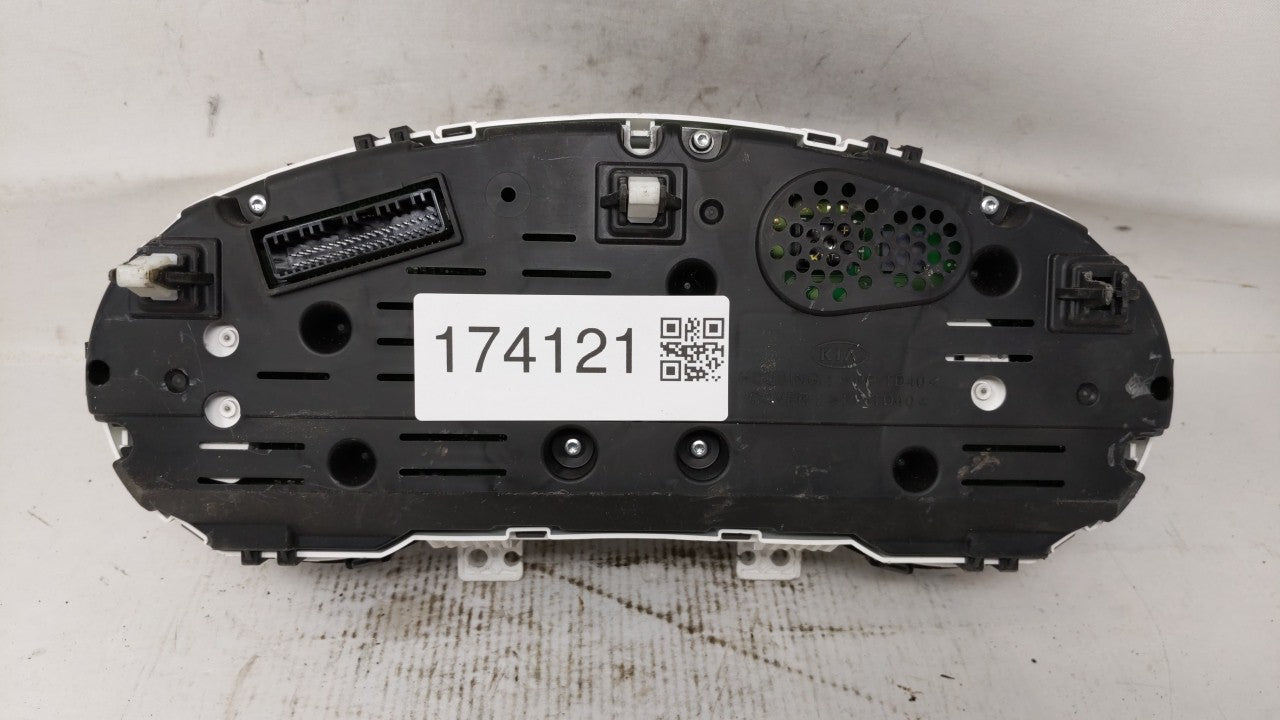 2014-2015 Kia Soul Instrument Cluster Speedometer Gauges P/N:94006-B2510 Fits 2014 2015 OEM Used Auto Parts - Oemusedautoparts1.com