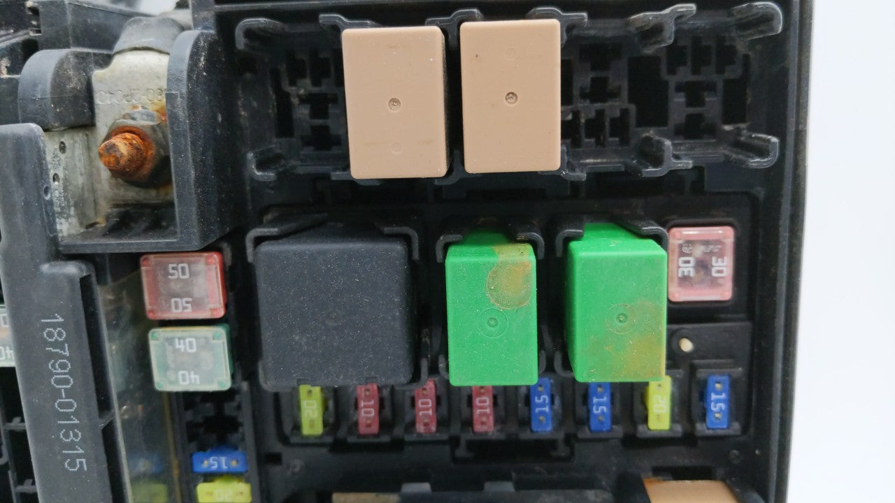 2014-2015 Kia Optima Fusebox Fuse Box Panel Relay Module P/N:91955-2T730 91955-2T010 Fits 2014 2015 OEM Used Auto Parts - Oemusedautoparts1.com