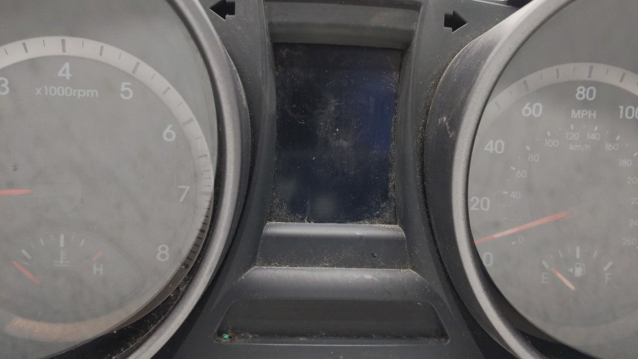 2013-2014 Hyundai Santa Fe Instrument Cluster Speedometer Gauges P/N:94001-4Z001 Fits 2013 2014 OEM Used Auto Parts - Oemusedautoparts1.com