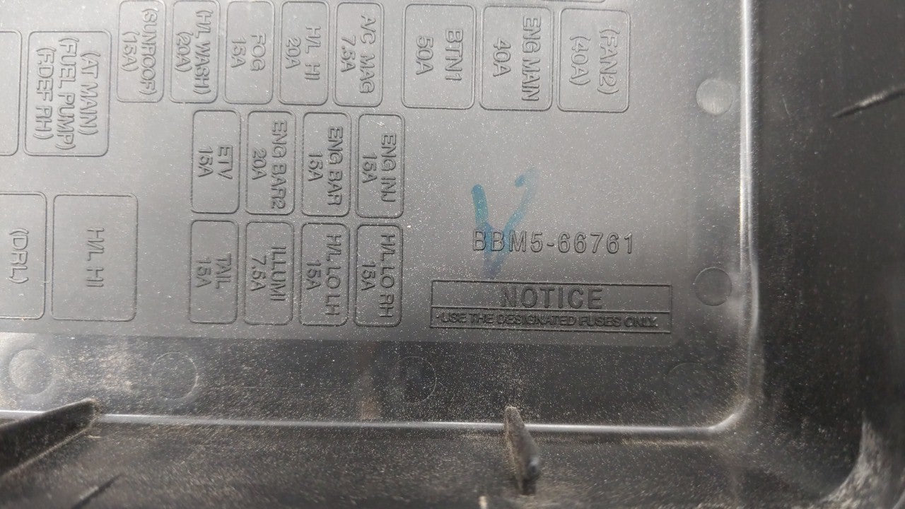 2010-2013 Mazda 3 Chassis Control Module Ccm Bcm Body Control Bbm5-66761 - Oemusedautoparts1.com