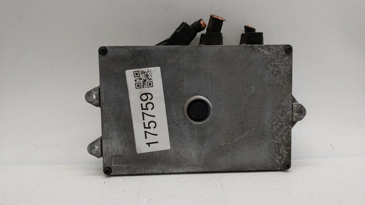 2015 Honda Accord PCM Engine Computer ECU ECM PCU OEM P/N:37820-5A0-C63 Fits OEM Used Auto Parts - Oemusedautoparts1.com