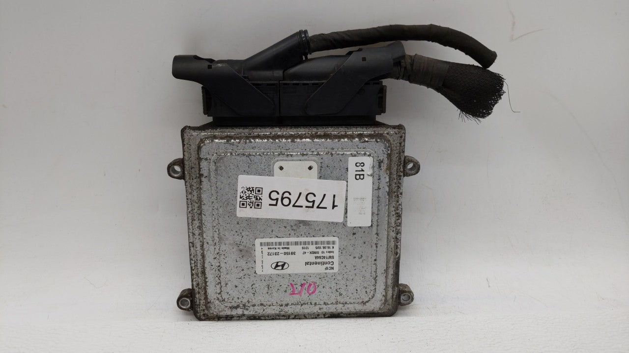 2009-2012 Hyundai Elantra PCM Engine Computer ECU ECM PCU OEM P/N:39150-23172 Fits 2009 2010 2011 2012 OEM Used Auto Parts - Oemusedautoparts1.com