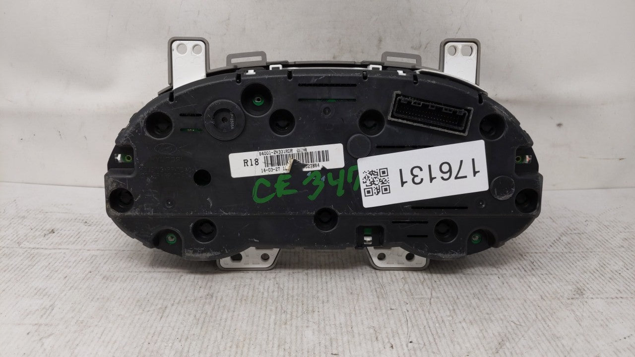 2012-2015 Hyundai Veloster Instrument Cluster Speedometer Gauges P/N:94011-2V330PD5 94001-2V330 Fits 2012 2013 2014 2015 OEM Used Auto Parts - Oemusedautoparts1.com