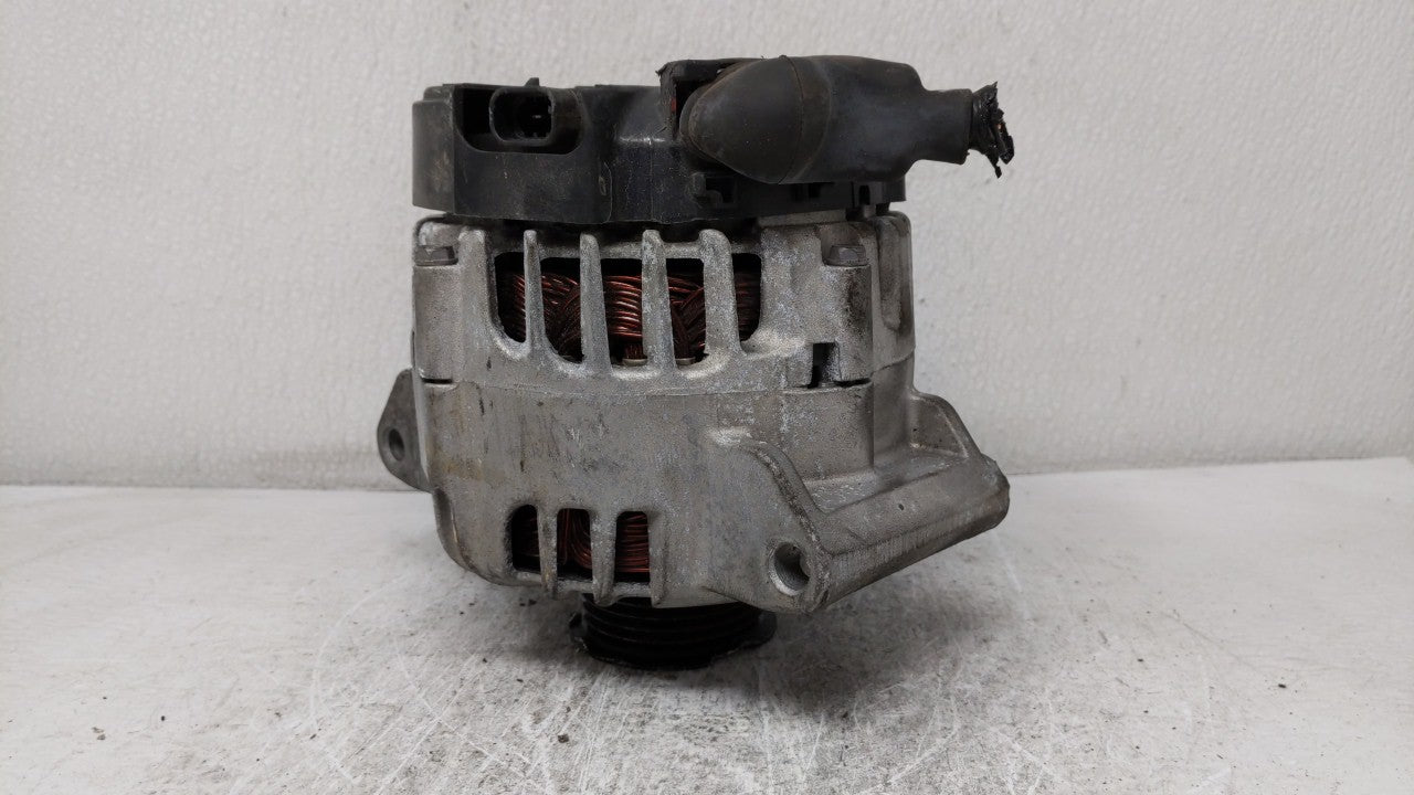 2010-2017 Chevrolet Equinox Alternator Replacement Generator Charging Assembly Engine OEM P/N:13500315 13588328 Fits OEM Used Auto Parts - Oemusedautoparts1.com