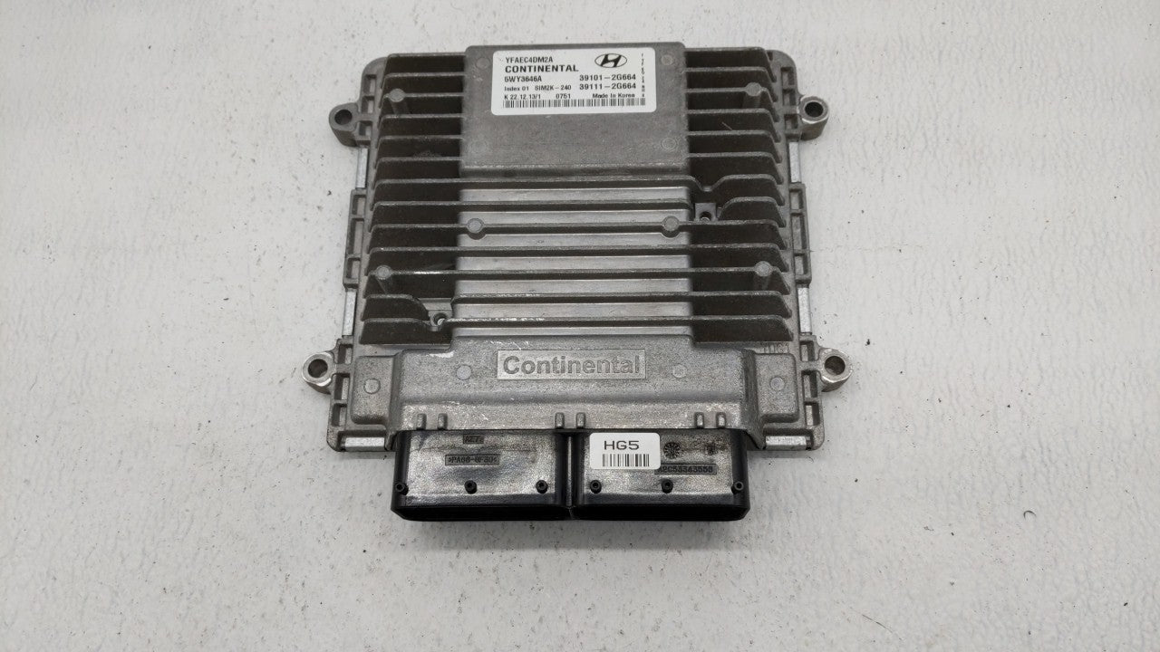 2011-2014 Hyundai Sonata PCM Engine Computer ECU ECM PCU OEM P/N:39101-2G672 39111-2G672 Fits 2011 2012 2013 2014 OEM Used Auto Parts - Oemusedautoparts1.com