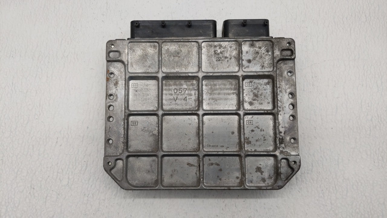 2010 Lexus Es350 PCM Engine Computer ECU ECM PCU OEM P/N:89661-33F41 89661-33F40 Fits OEM Used Auto Parts - Oemusedautoparts1.com