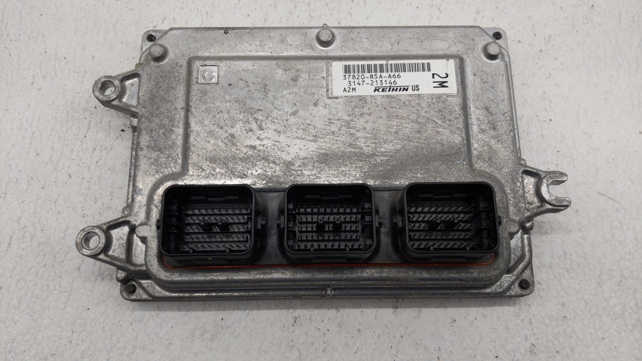 2012-2014 Honda Cr-V PCM Engine Computer ECU ECM PCU OEM P/N:37820-R5A-A66 37820-R5A-A64 Fits 2012 2013 2014 OEM Used Auto Parts - Oemusedautoparts1.com