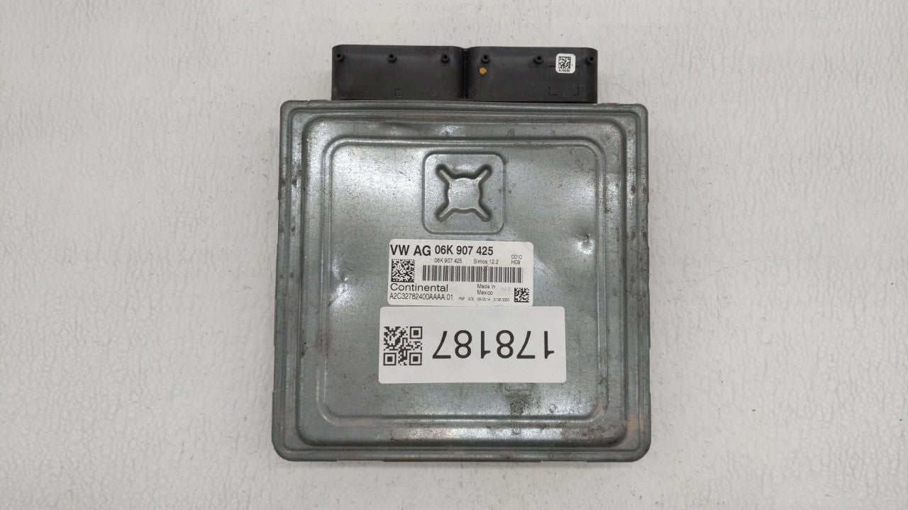 2014 Volkswagen Jetta PCM Engine Computer ECU ECM PCU OEM P/N:06K 906 070 C 06K 907 425 Fits OEM Used Auto Parts - Oemusedautoparts1.com