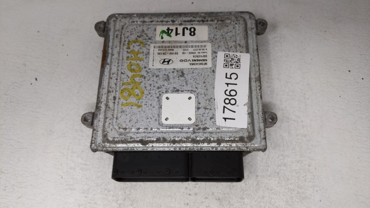 2006-2008 Hyundai Sonata PCM Engine Computer ECU ECM PCU OEM P/N:39100-25131 39100-25135 Fits 2006 2007 2008 OEM Used Auto Parts - Oemusedautoparts1.com