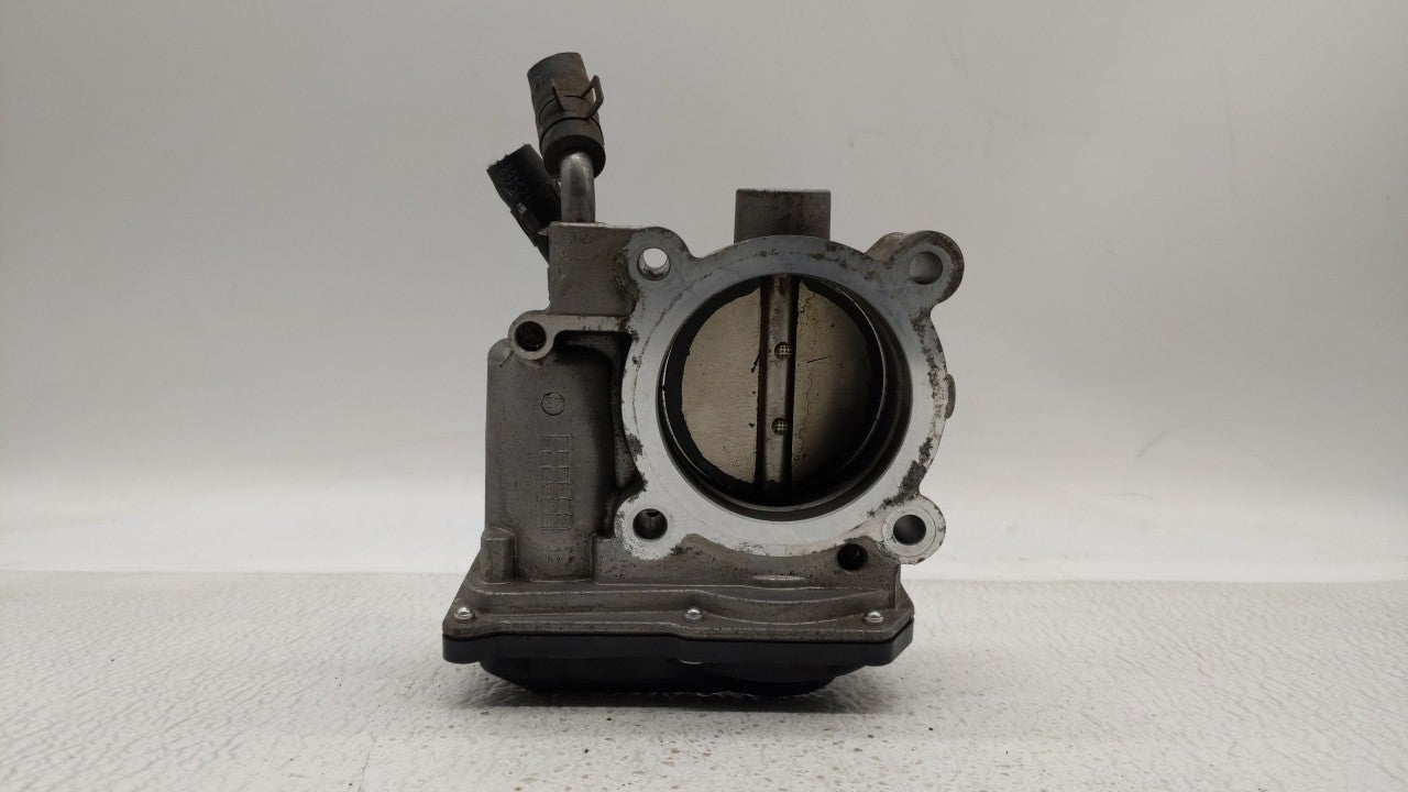 2011-2018 Hyundai Elantra Throttle Body P/N:35100-2E000 Fits 2011 2012 2013 2014 2015 2016 2017 2018 2019 OEM Used Auto Parts - Oemusedautoparts1.com