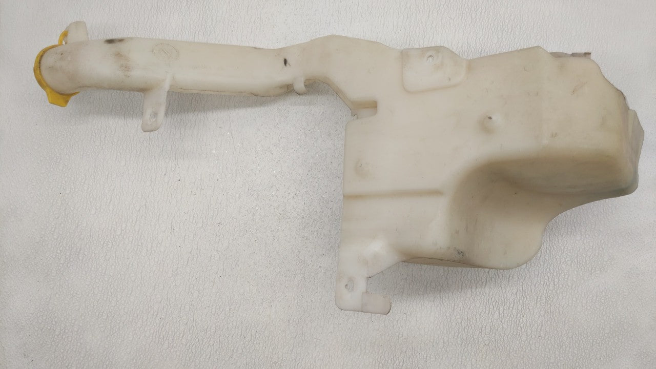 2004-2007 Dodge Caravan Windshield Washer Fluid Reservoir Bottle Oem - Oemusedautoparts1.com