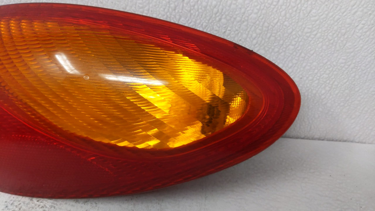 2001-2005 Chrysler Pt Cruiser Tail Light Assembly Passenger Right OEM P/N:05288742AE Fits 2001 2002 2003 2004 2005 OEM Used Auto Parts - Oemusedautoparts1.com